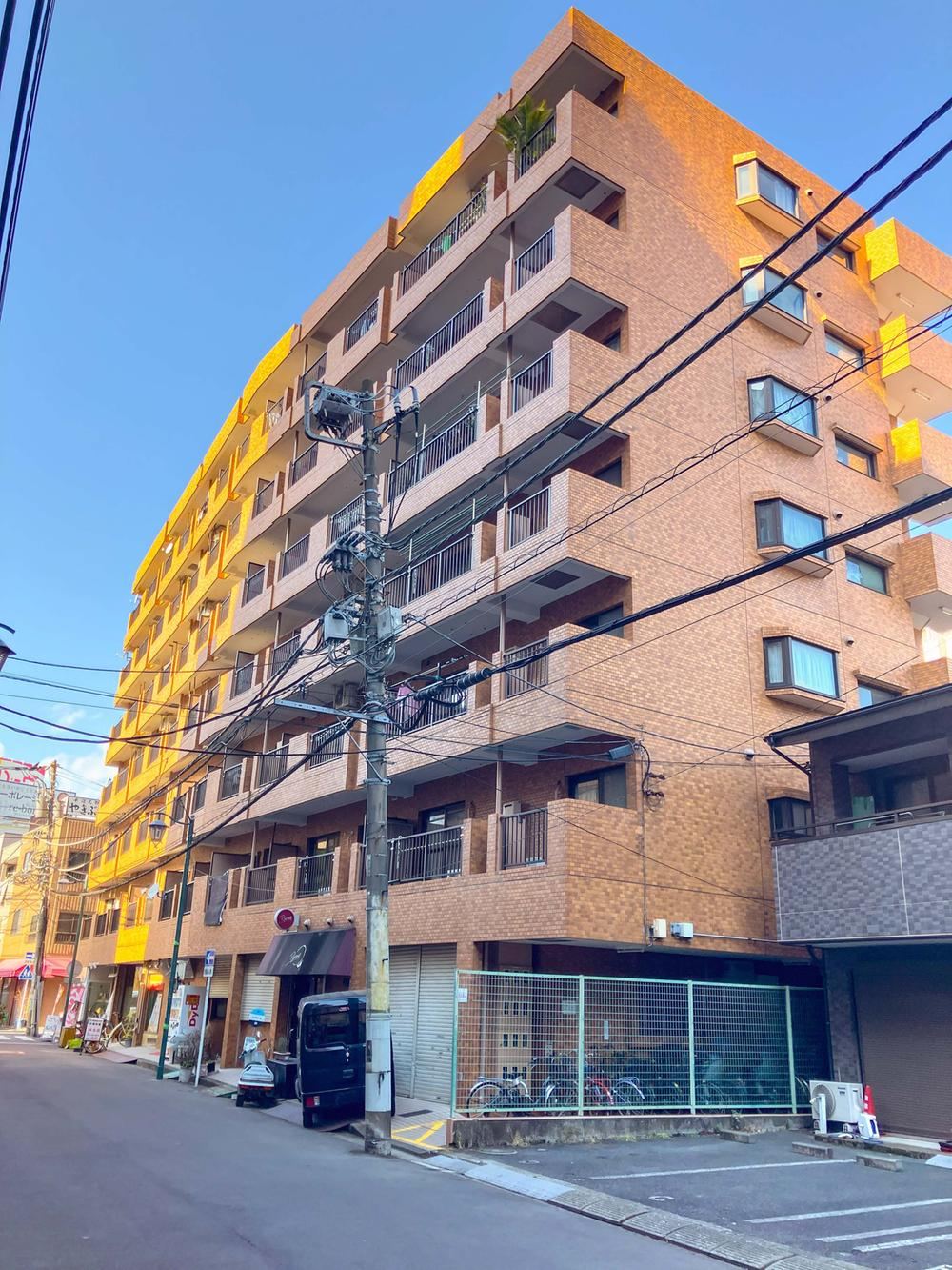 2LDK apartment in Nishi Ward, Yokohama, Kanagawa - Photo 1