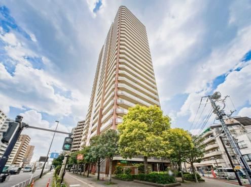 2LDK apartment in Toshima Ward, Tokyo - Photo 1