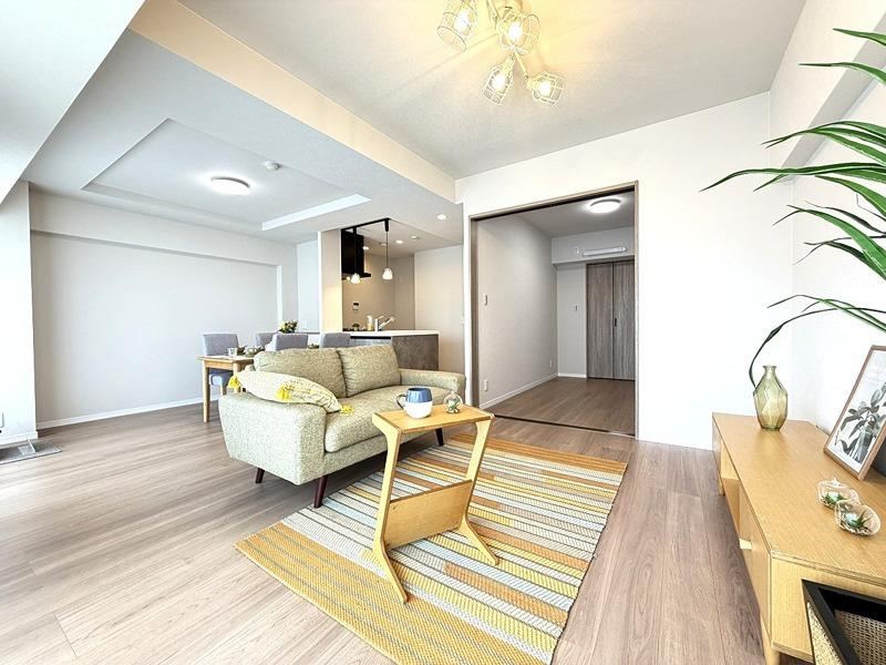 2LDK+S apartment in Hyogo Ward, Kobe, Hyogo - Photo 1