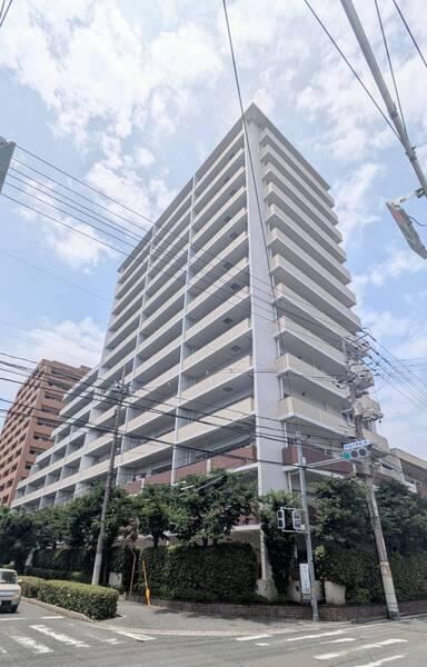 3LDK apartment in Minami Ward, Hiroshima - Photo 1