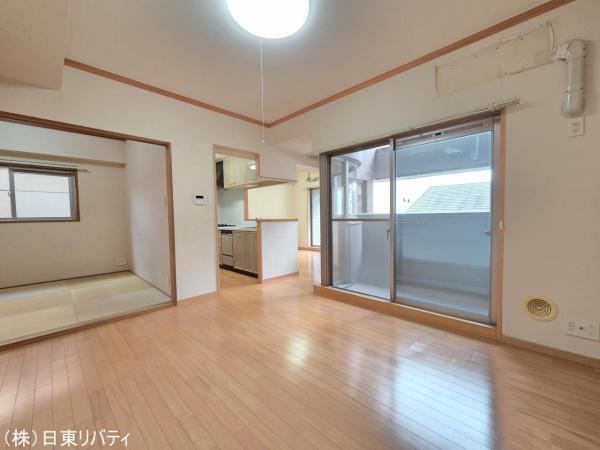 4LDK apartment in Minami Ward, Hiroshima - Photo 1