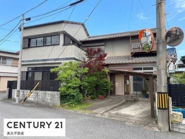 7DK house in Ogaki, Gifu - Photo 1