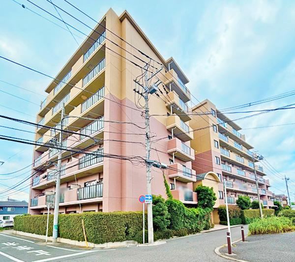 2LDK apartment in Matsudo, Chiba - Photo 1