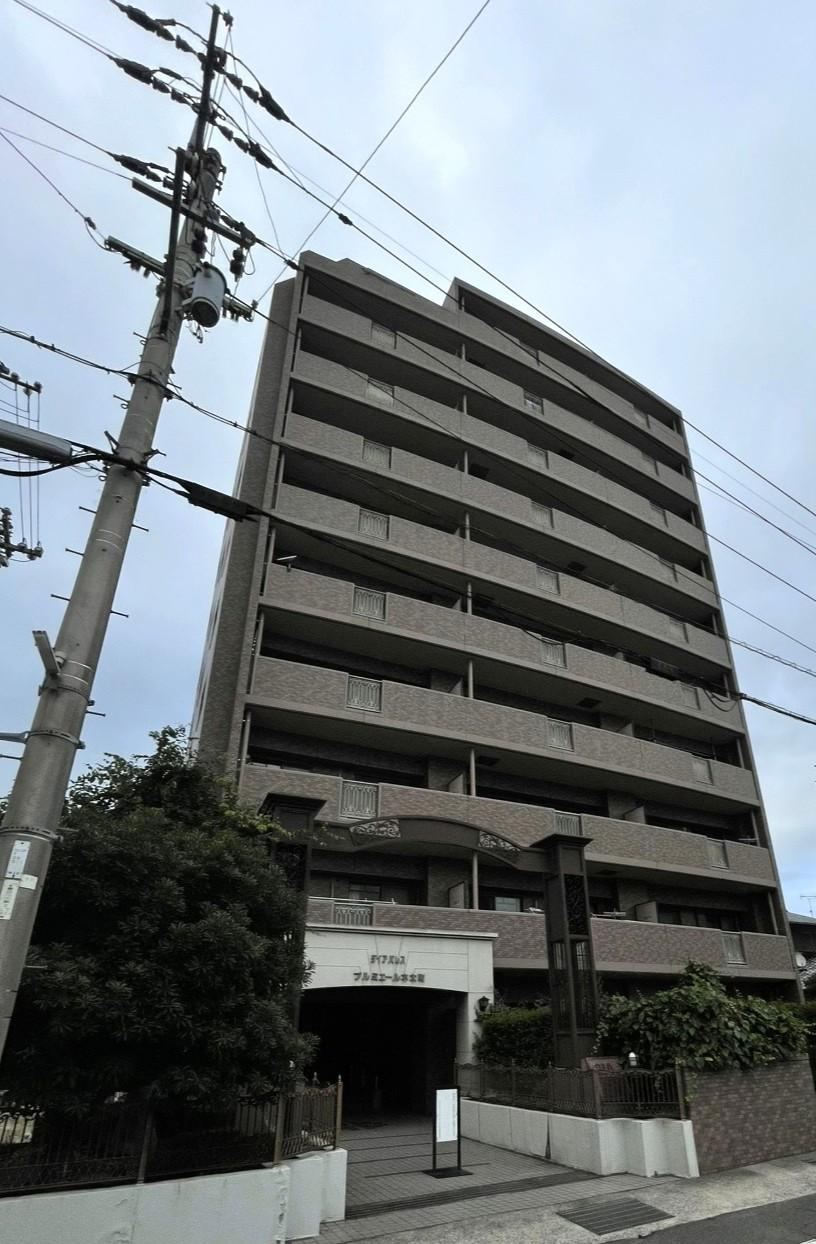 3LDK apartment in Takamatsu, Kagawa - Photo 1