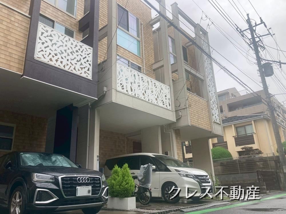 2LDK+2S house in Urawa Ward, Saitama - Photo 1