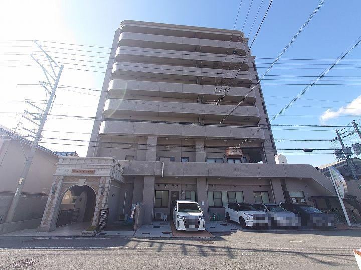 2LDK apartment in Higashi Ward, Hiroshima - Photo 1