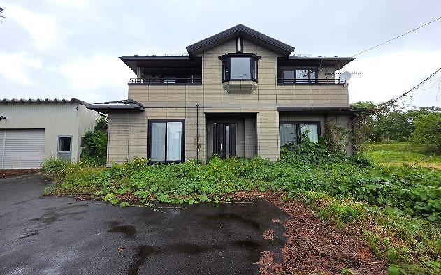 6LDK house in Kitakami, Iwate - Photo 1