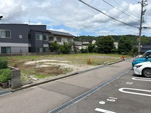 136 m² land in Kanazawa, Ishikawa - Photo 1
