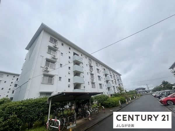 3DK apartment in Mizumaki, Onga District, Fukuoka - Photo 1