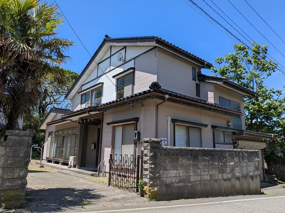 7DK house in Joetsu, Niigata - Photo 1