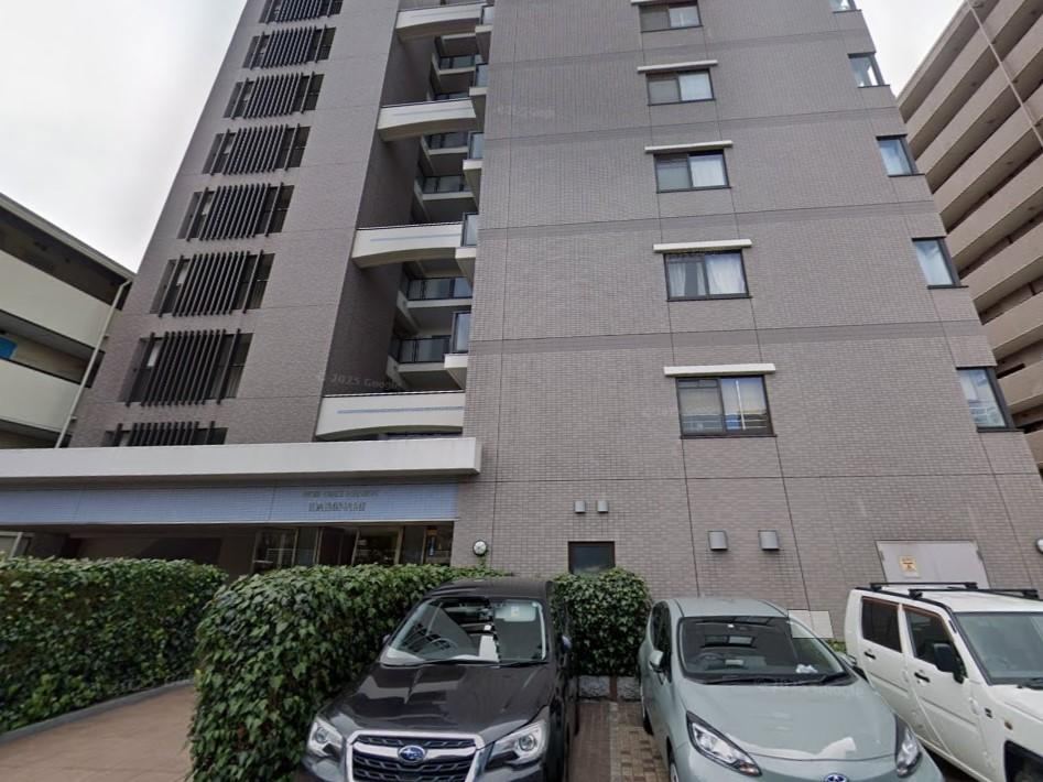 3LDK apartment in Kita Ward, Okayama - Photo 1