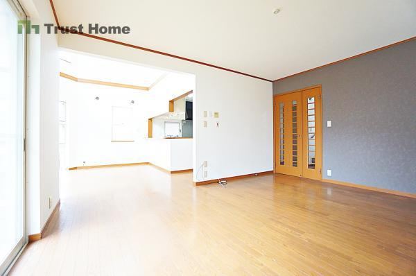 4LDK house in Suma Ward, Kobe, Hyogo - Photo 1