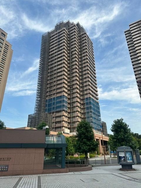 2LDK apartment in Meguro Ward, Tokyo - Photo 1