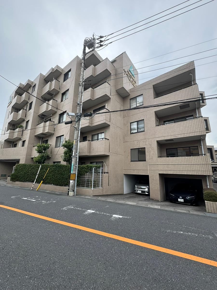 3LDK apartment in Minami Ward, Saitama - Photo 1