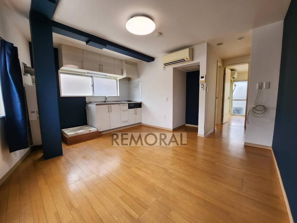 2LDK apartment in Itabashi Ward, Tokyo - Photo 1