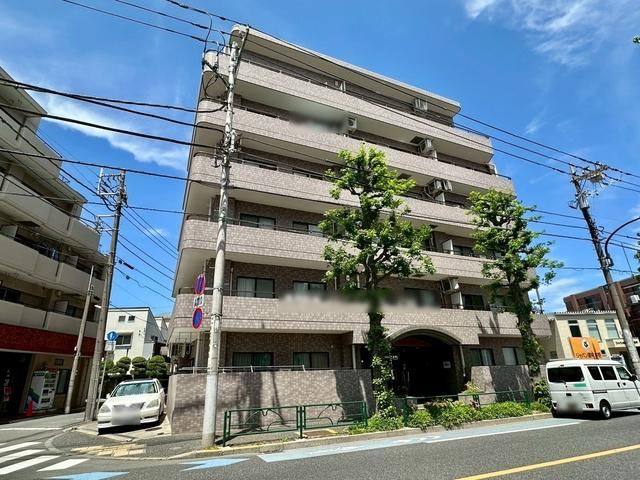 2LDK apartment in Nakano Ward, Tokyo - Photo 1