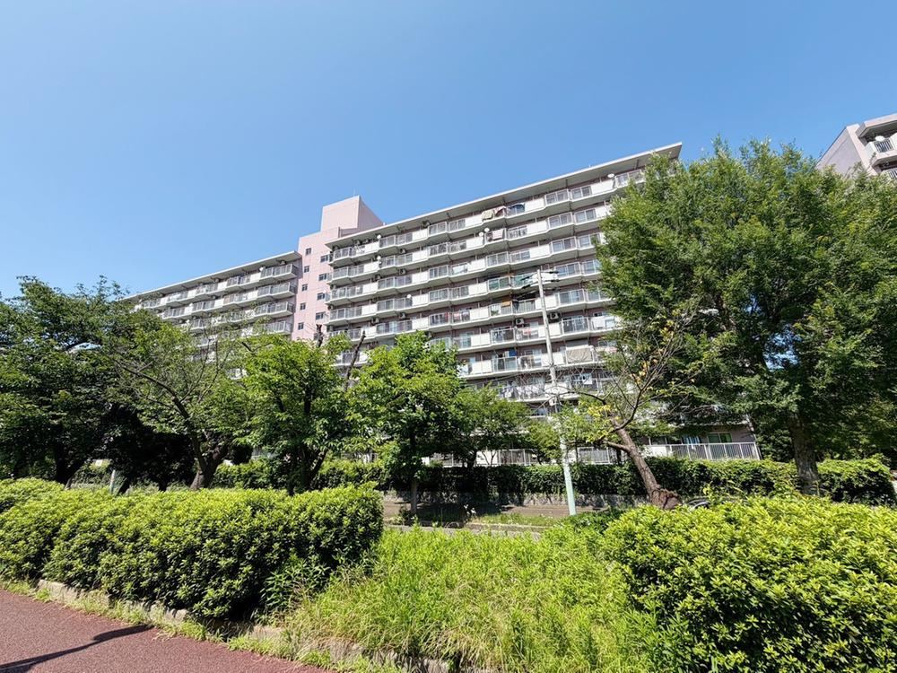 3LDK apartment in Suminoe Ward, Osaka - Photo 1