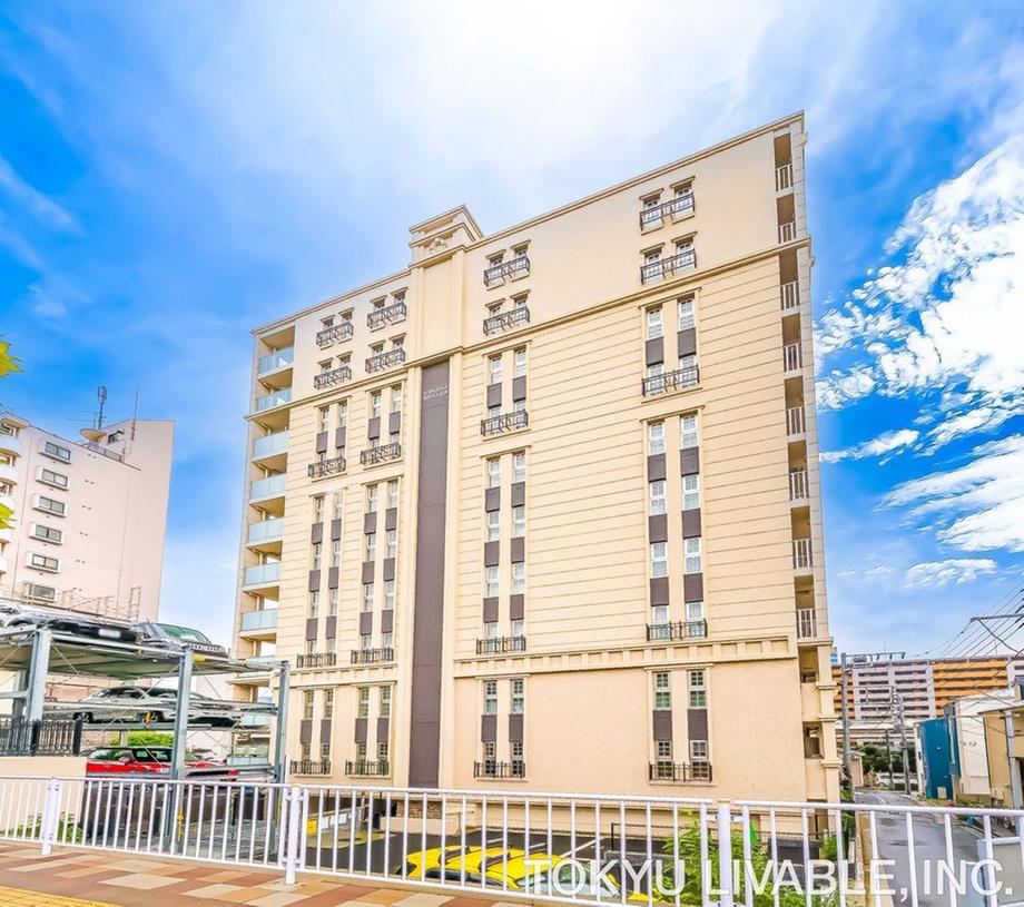 2LDK apartment in Kanagawa Ward, Yokohama, Kanagawa - Photo 1