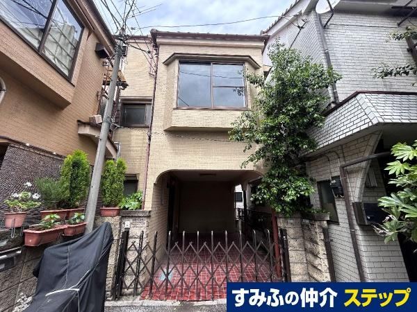 2DK house in Arakawa Ward, Tokyo - Photo 1