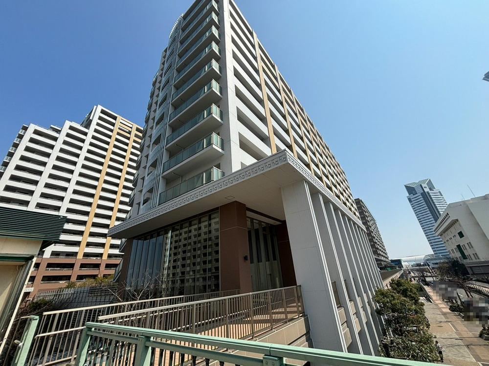 3LDK apartment in Suminoe Ward, Osaka - Photo 1
