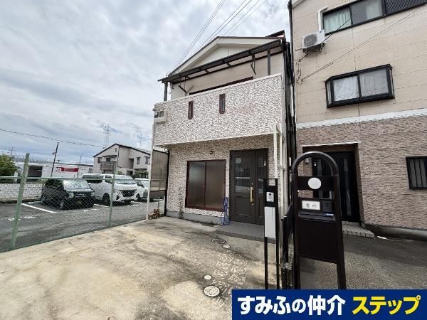 5LDK house in Settsu, Osaka - Photo 1