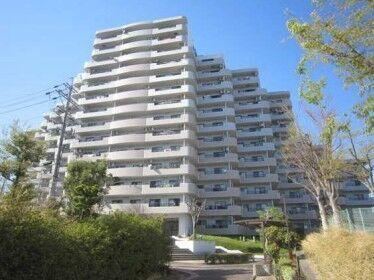 4LDK apartment in Komaki, Aichi - Photo 1