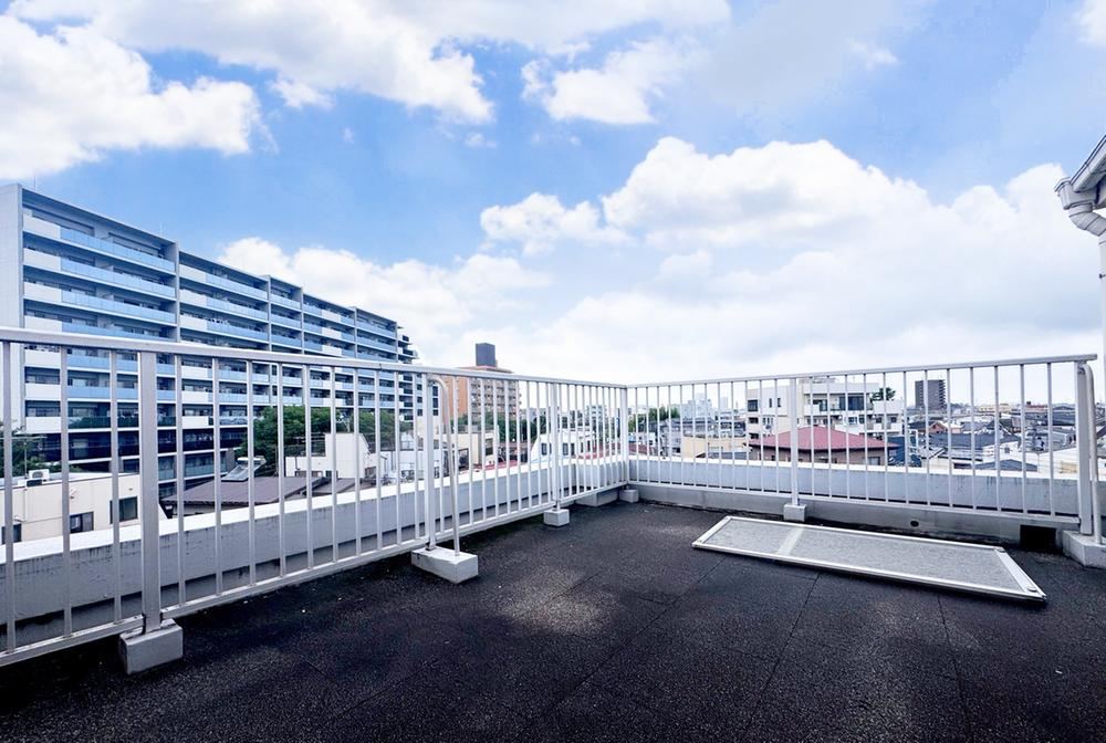 4LDK+S apartment in Edogawa Ward, Tokyo - Photo 1