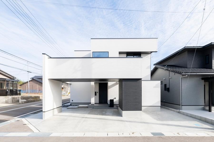 3LDK house in Kahoku, Ishikawa - Photo 1