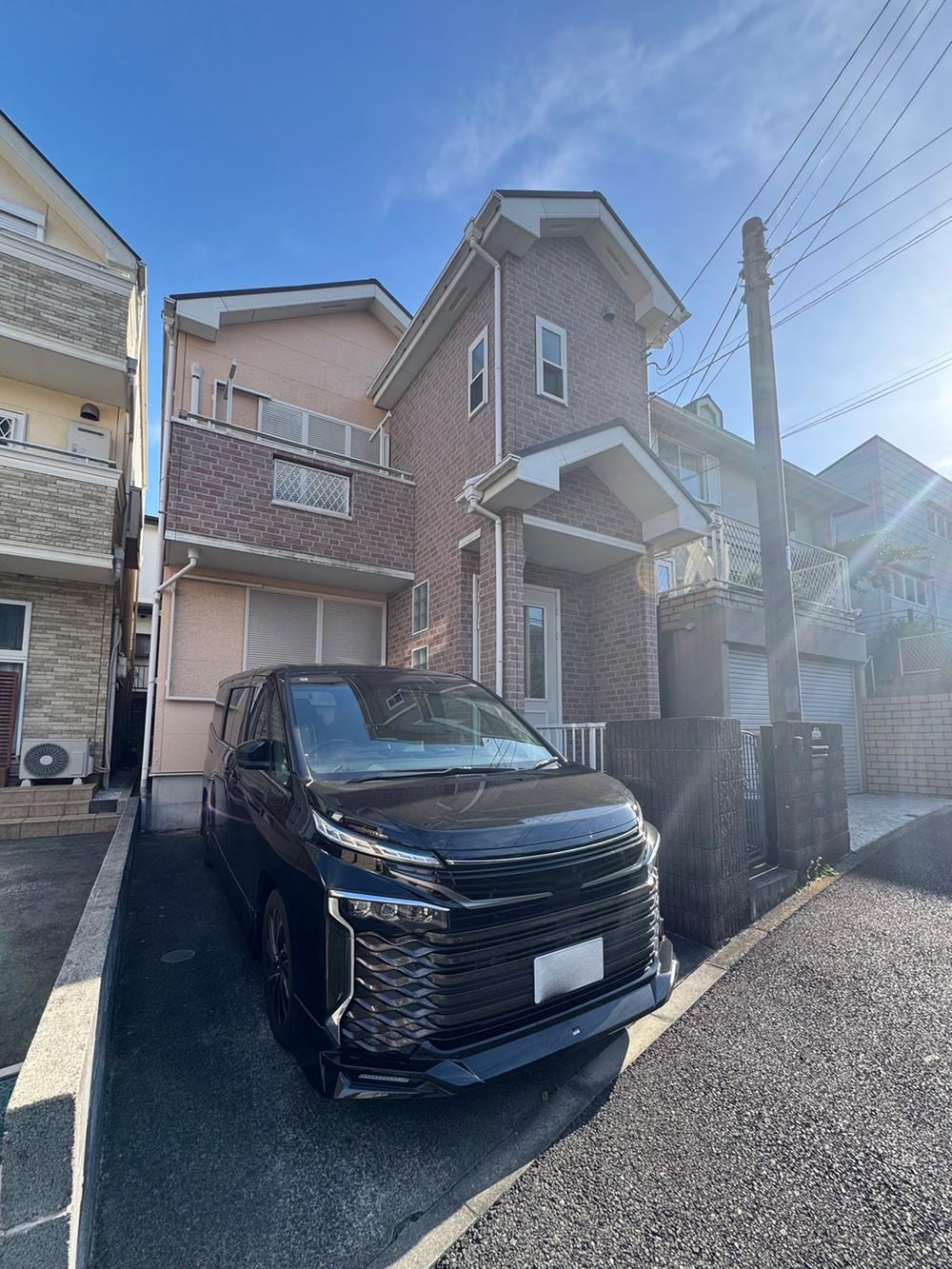 4LDK house in Isogo Ward, Yokohama, Kanagawa - Photo 1