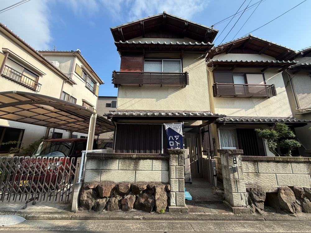 3DK house in Higashi Ward, Sakai, Osaka - Photo 1