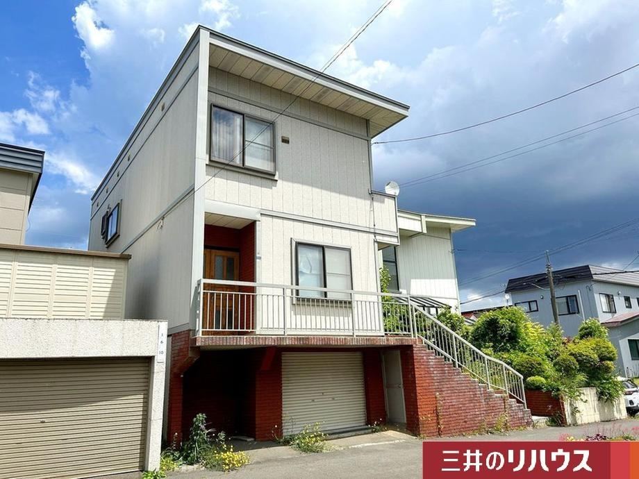 5LDK house in Teine Ward, Sapporo, Hokkaido - Photo 1