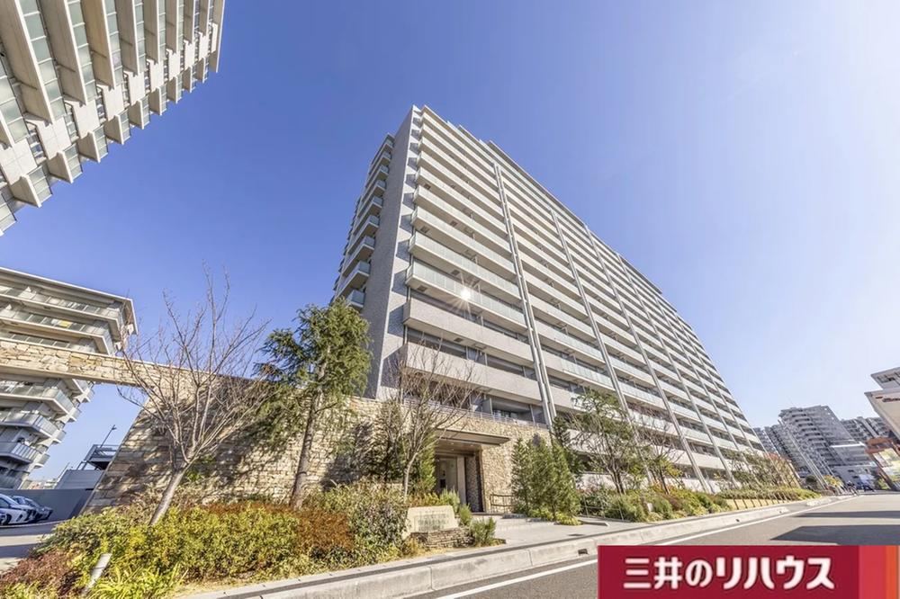 3LDK apartment in Nagakute, Aichi - Photo 1