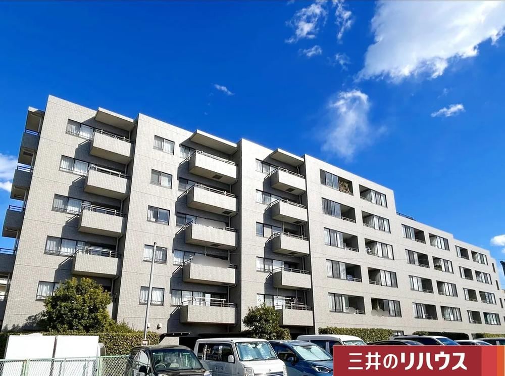 3LDK apartment in Kanagawa Ward, Yokohama, Kanagawa - Photo 1