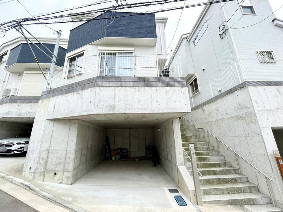 4LDK house in Nishi Ward, Yokohama, Kanagawa - Photo 1