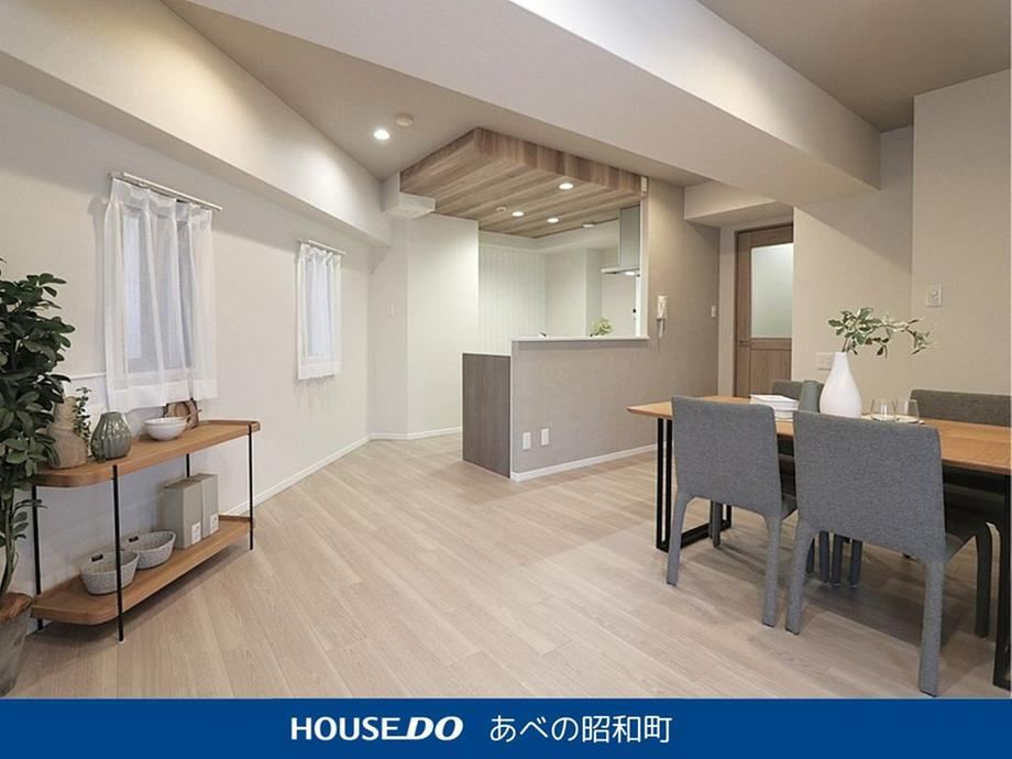 2LDK+S apartment in Tennoji Ward, Osaka - Photo 1