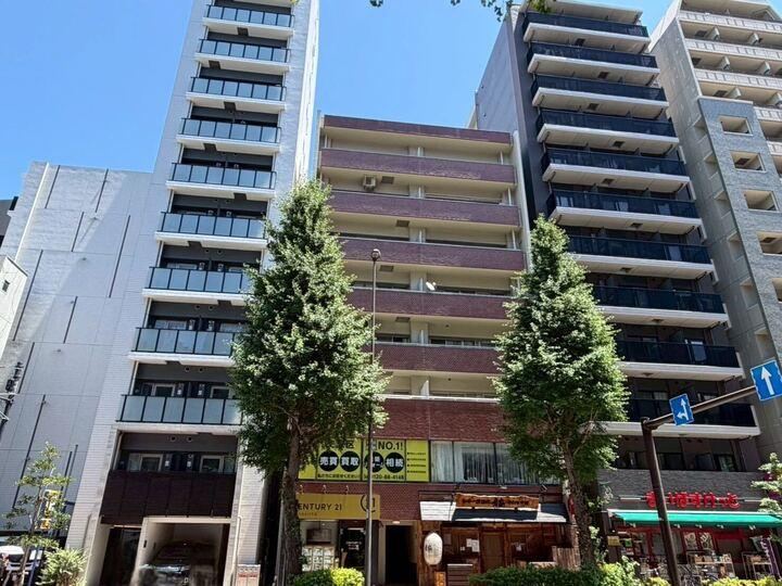2LDK apartment in Bunkyo Ward, Tokyo - Photo 1