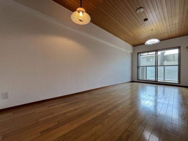 3LDK apartment in Konan, Aichi - Photo 1