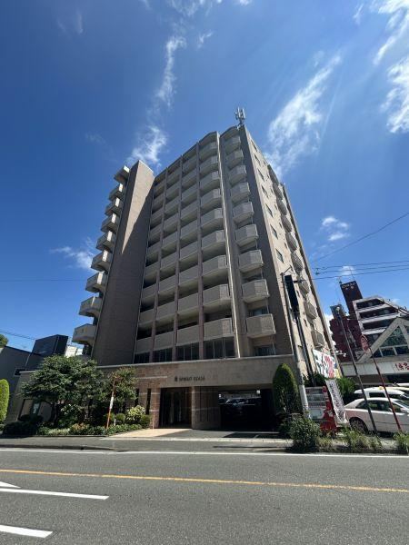 4LDK apartment in Chuo Ward, Fukuoka - Photo 1