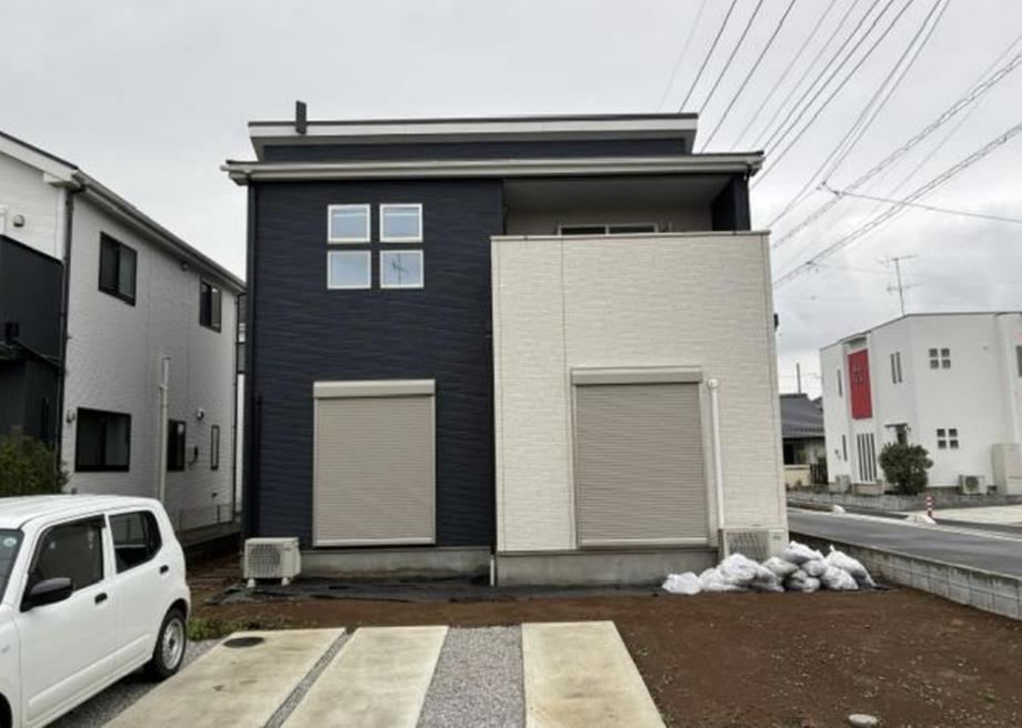 4LDK house in Konosu, Saitama - Photo 1