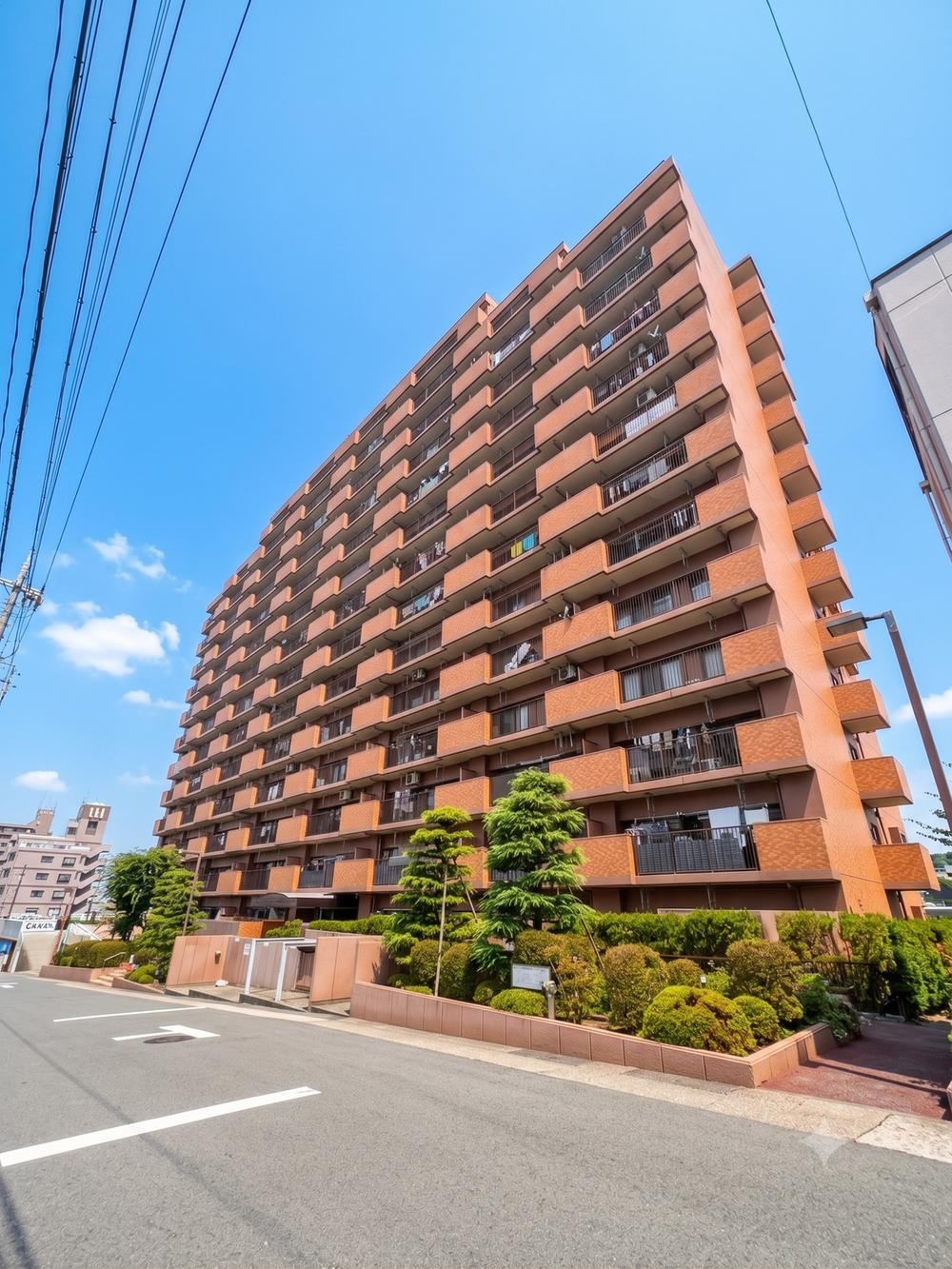 3LDK apartment in Tempaku Ward, Nagoya, Aichi - Photo 1