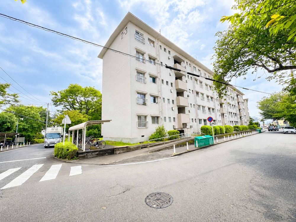 3LDK apartment in Asahi Ward, Yokohama, Kanagawa - Photo 1