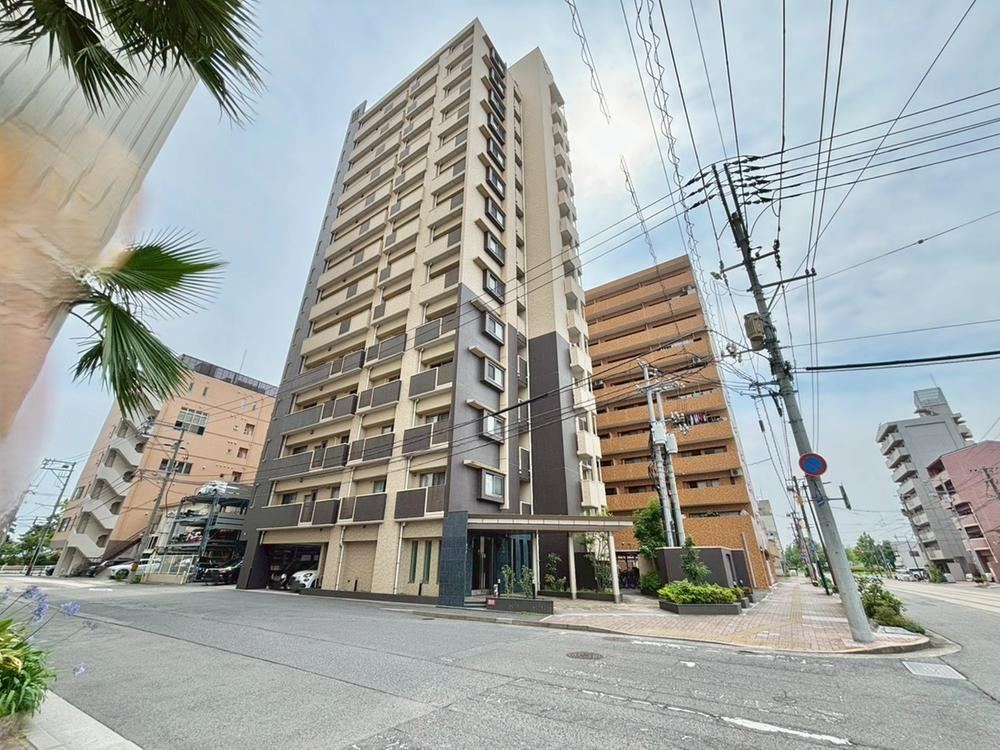 2LDK apartment in Minami Ward, Hiroshima - Photo 1