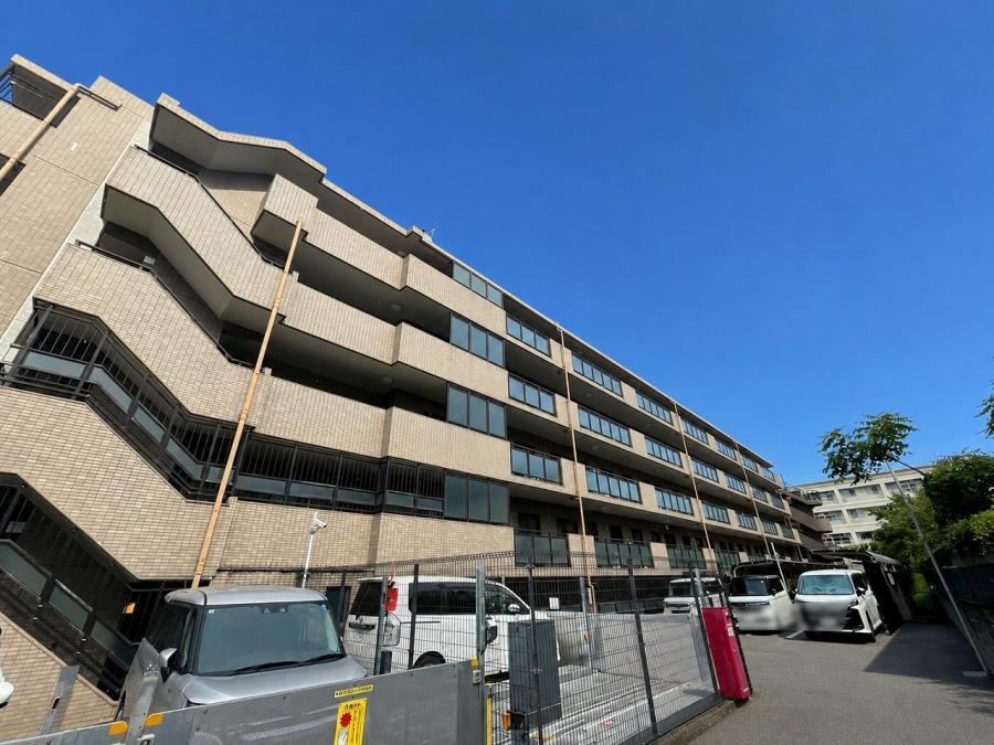3LDK apartment in Nara, Nara - Photo 1