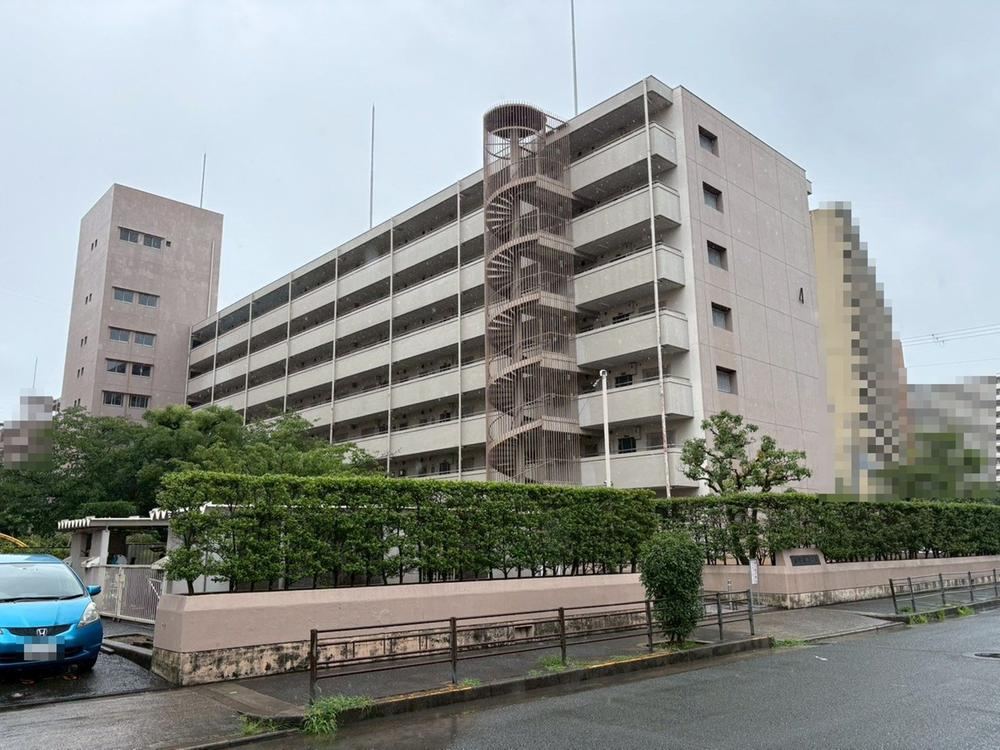 3LDK apartment in Suminoe Ward, Osaka - Photo 1