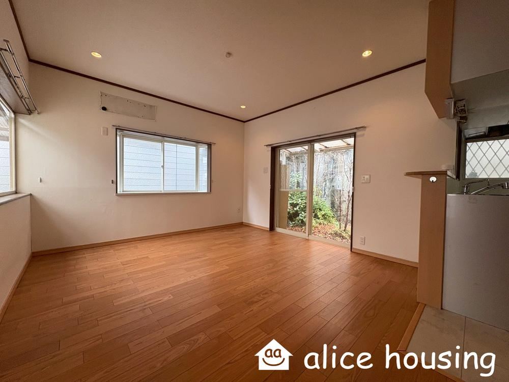 4LDK house in Otsu, Shiga - Photo 1