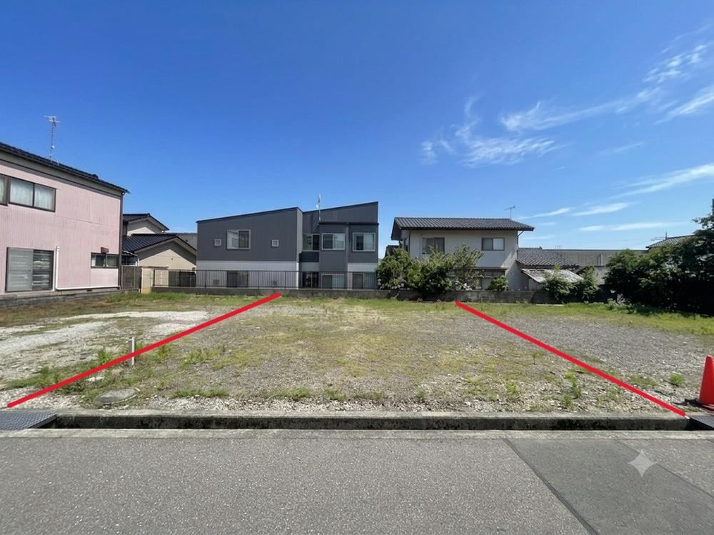 136 m² land in Kanazawa, Ishikawa - Photo 1
