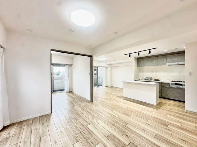 3LDK apartment in Tempaku Ward, Nagoya, Aichi - Photo 1