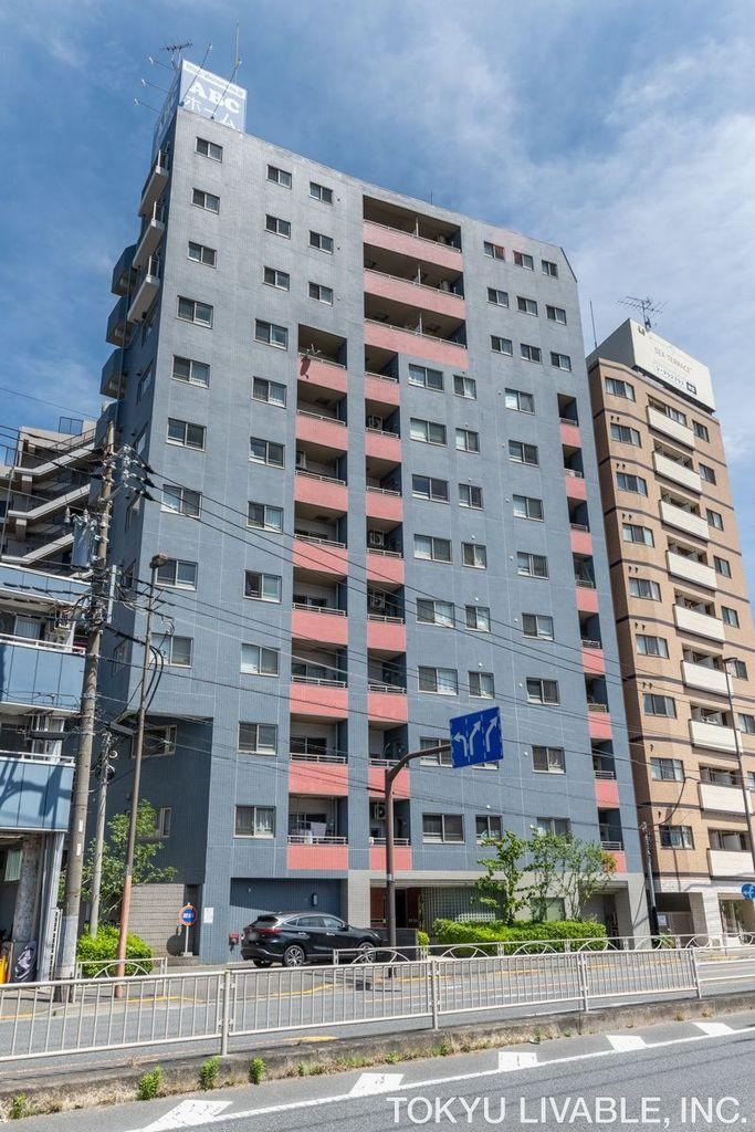1LDK apartment in Shinagawa Ward, Tokyo - Photo 1