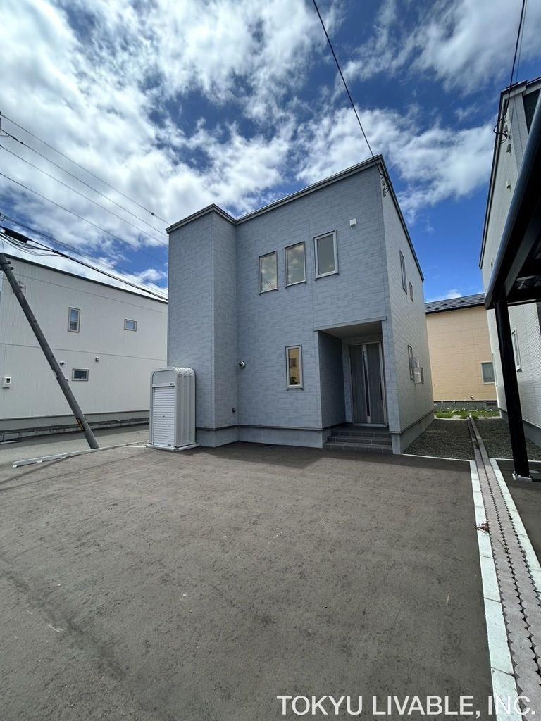 4LDK house in Teine Ward, Sapporo, Hokkaido - Photo 1