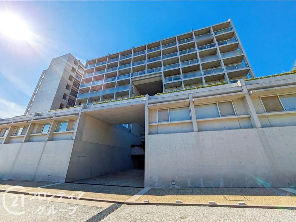 3LDK apartment in Nada Ward, Kobe, Hyogo - Photo 1